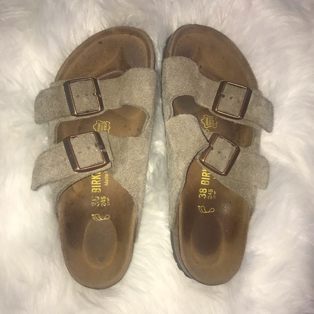 women’s arizona suede taupe birkenstocks!!
